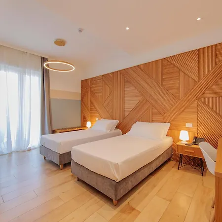Ophelia Hotel-2